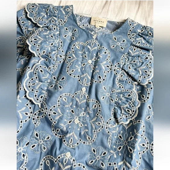 SÉZANE Jordanna Ebroidered Scalloped Button Front Top DenimBlue 34
